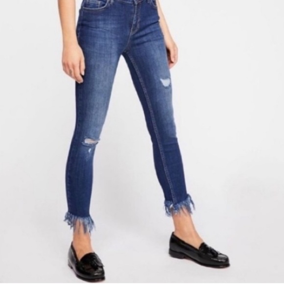 Free People Denim - Free People Great Heights Frayed Skinny Jeans 28